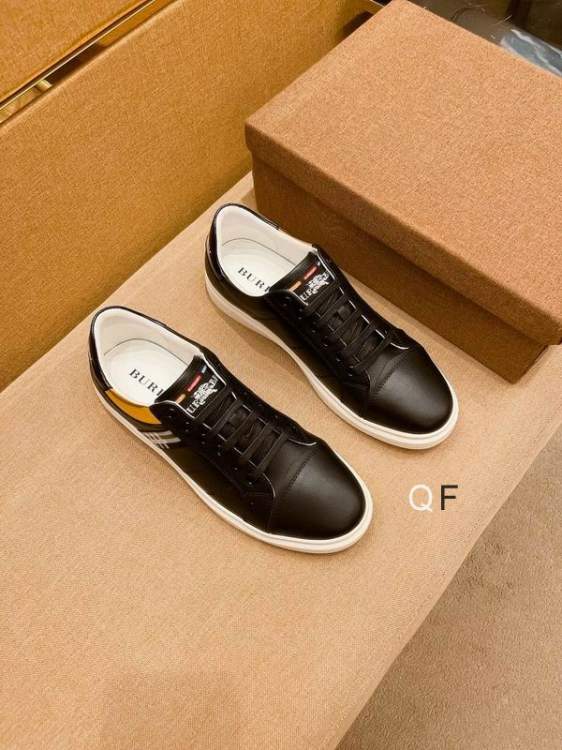 Picture of Burberry Shoes _SKUBurberrycoloursz35-45WM021001924
